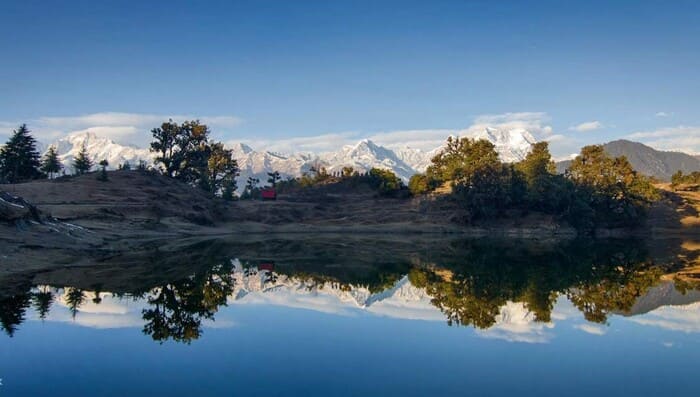 Deoria Tal Trek, Uttarakhand Photo - 1