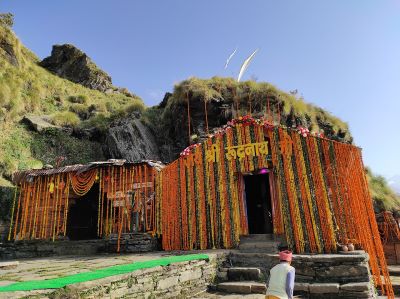 rudranath temple near chopta