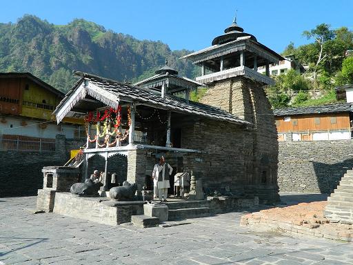 lakhamandal temple near chakrata