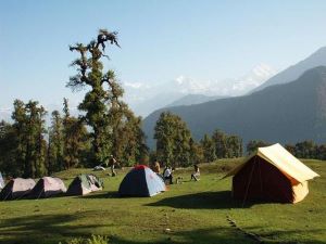 camp and trek at camping in deoria tal