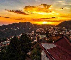 mussoorie visit during camping in kanatal