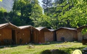 nirvana bamboo huts camping in kasol