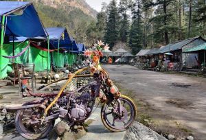 om himalayan camps in kasol