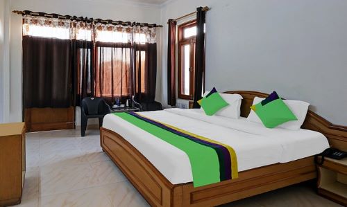 sapphire inn hotels in bhimtal